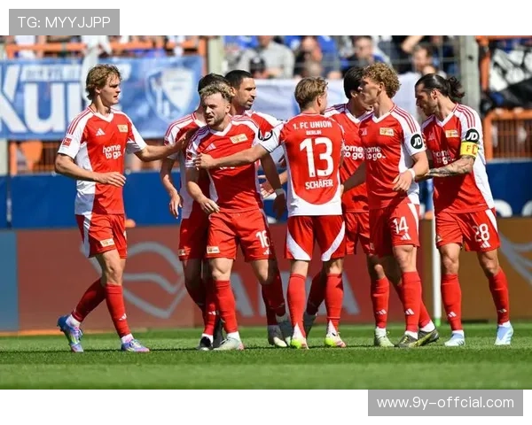 德甲俱乐部联合学校开展反歧视教育，足球社会价值凸显