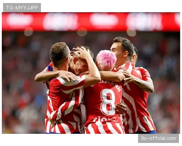 门将失误送礼后,加的斯队长在场上大声鼓舞队友重振士气 门将失误送礼后,加的斯队长在场上大声鼓舞队友重振士气